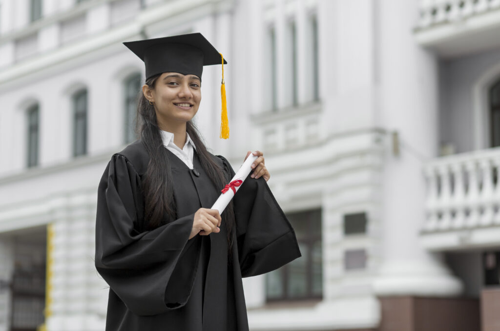 Distance-Learning-Education-Courses